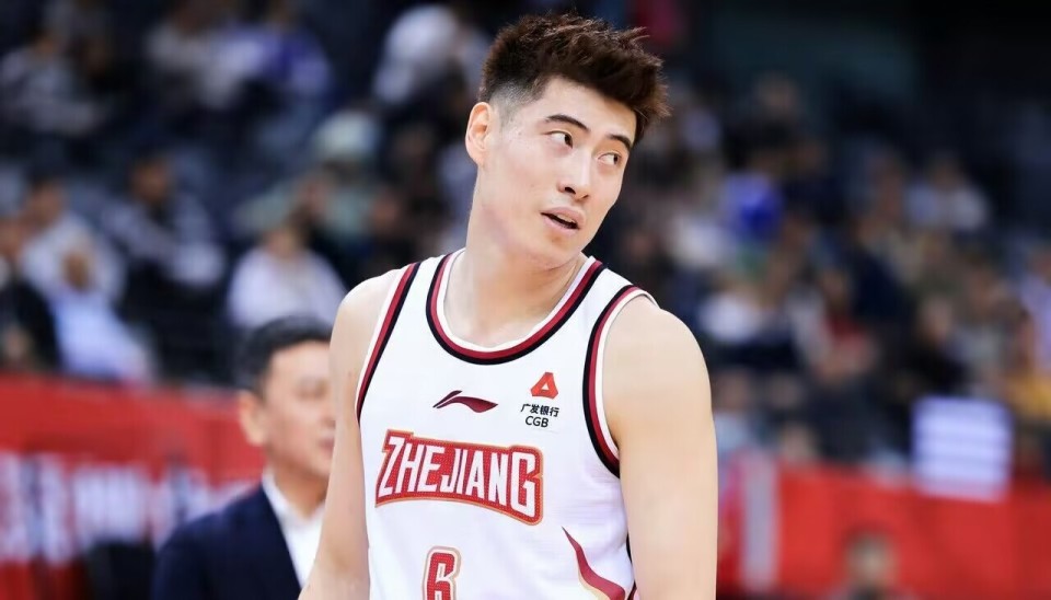 稳定射手！程帅澎出战18分钟，三分5中3得到13分2篮板(威风堂堂禁播原因)